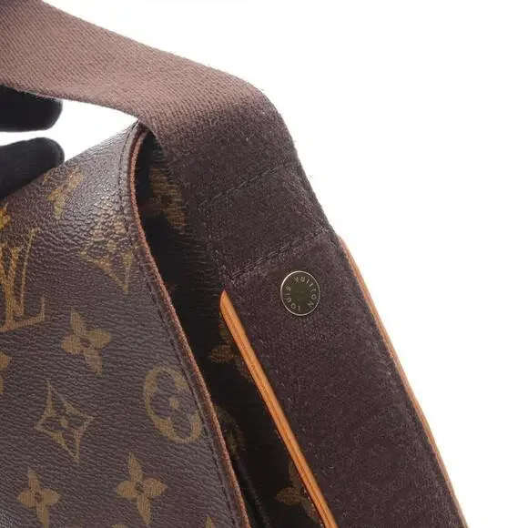 LOUIS VUITTON Authentic Brown Monogram Coated Canvas Messenger Shoulder Bag - Picture 8 of 10